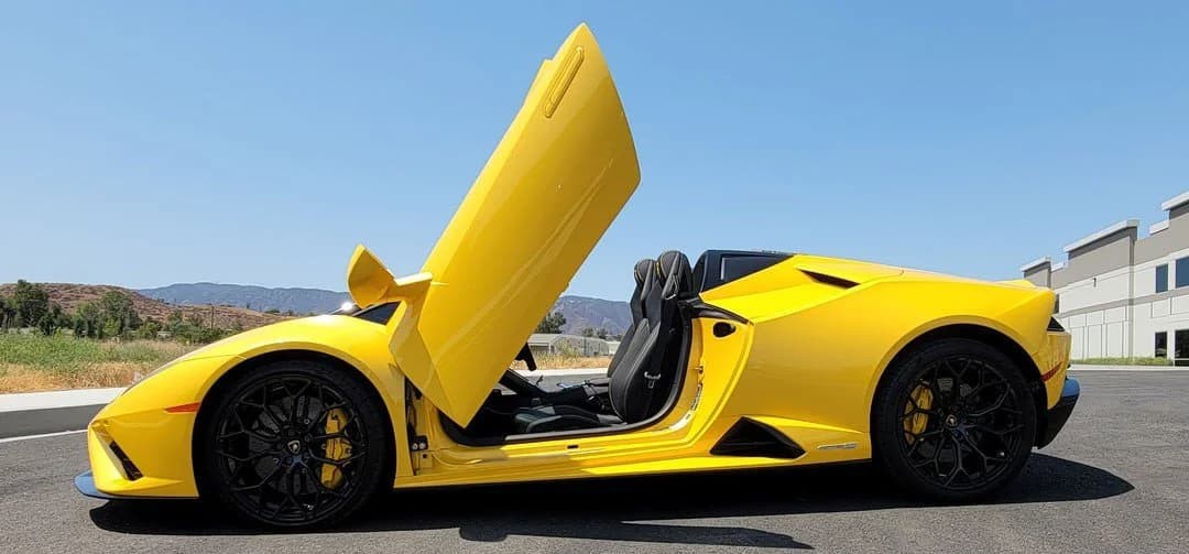 Lamborghini Scissor Doors Lamborghini Scissor Doors